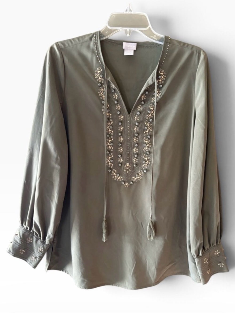 Stunning Chico’s Embellished V-Neck Blouse Olive/Sage Size S Beaded Rhinestones